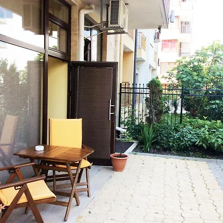 Stamopolu Lux Ground Floor Хотел *