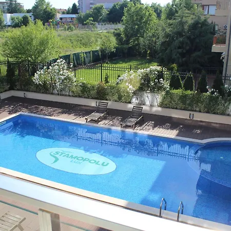 Stamopolu Lux Ground Floor Хотел Приморско